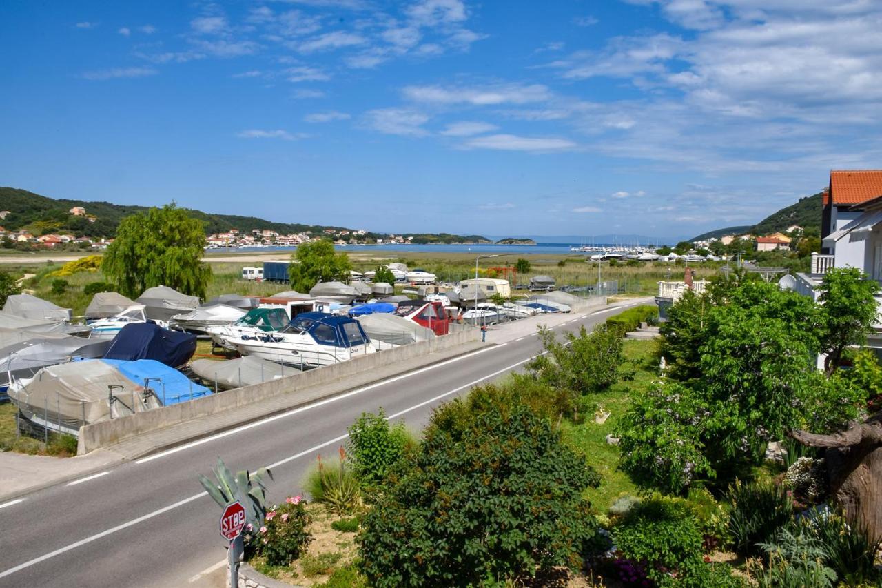 Apartman Belisima Deluxe Supetarska Draga Exterior foto