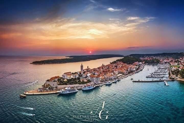 Apartman Belisima Deluxe Supetarska Draga Exterior foto