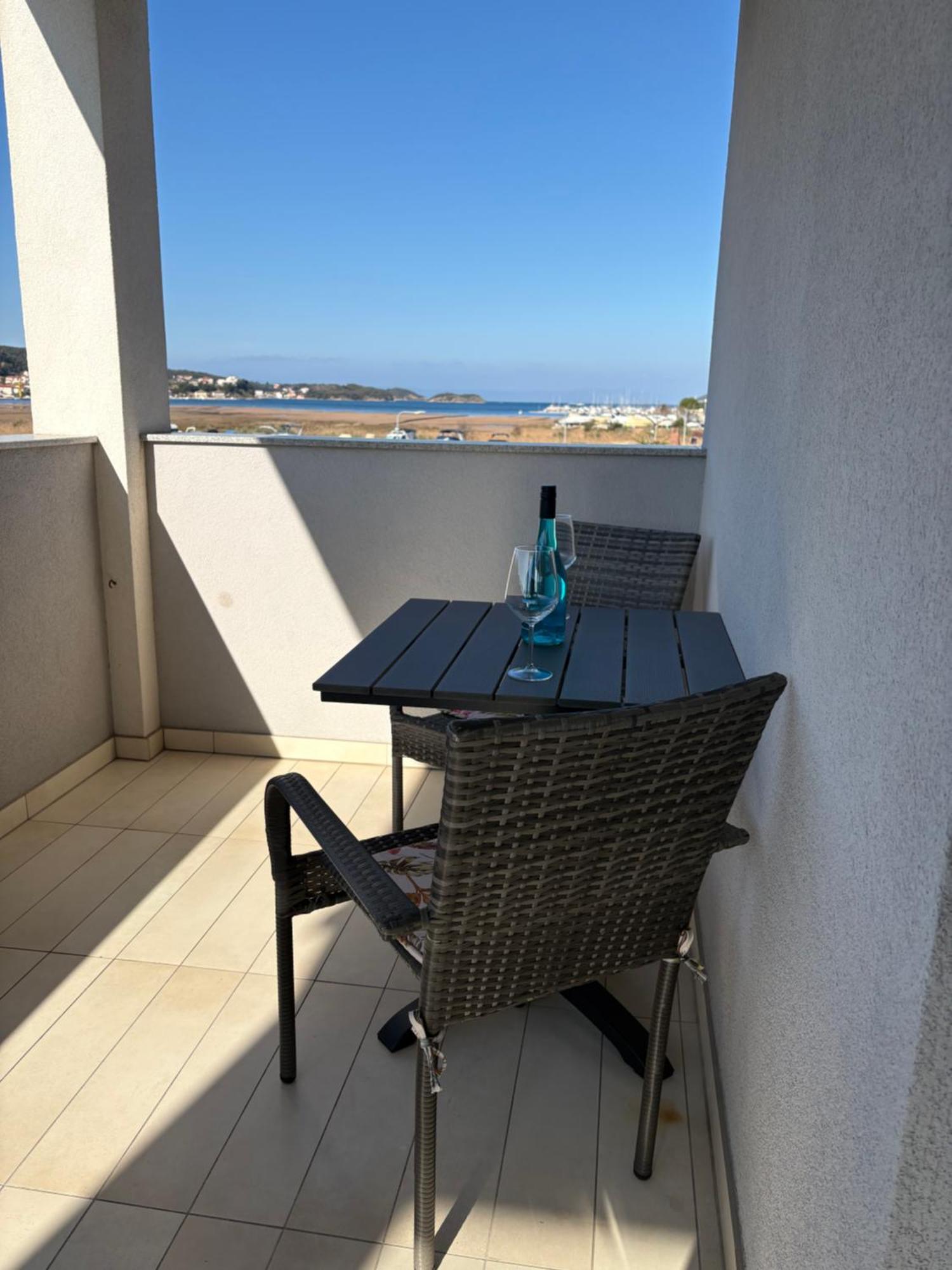 Apartman Belisima Deluxe Supetarska Draga Exterior foto
